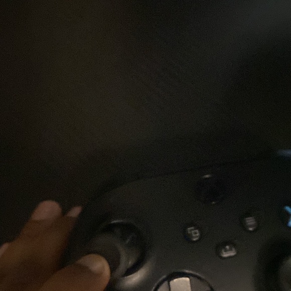 Xbox controller - Picture 2 of 4